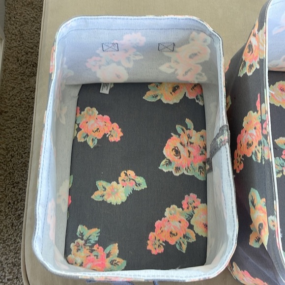 Set of 2 Rare Victoria’s Secret Pink canvas storage bins from dorm collection - Picture 3 of 8